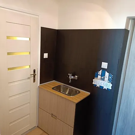 Apartman Good Night In *